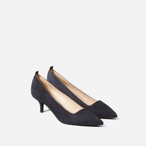Everlane Navy Italian Suede Editor Heels Size 7